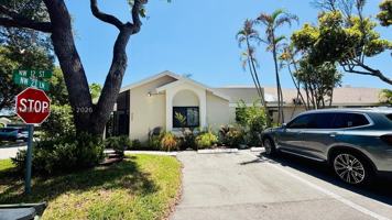 featured image of 2320 Nw 12th St #2320