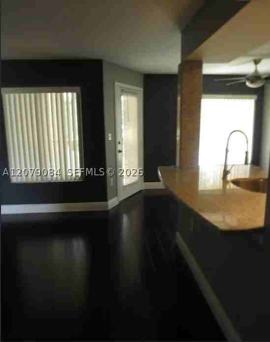 2405 Nw 33rd St #1211 - Photo 5 of 34