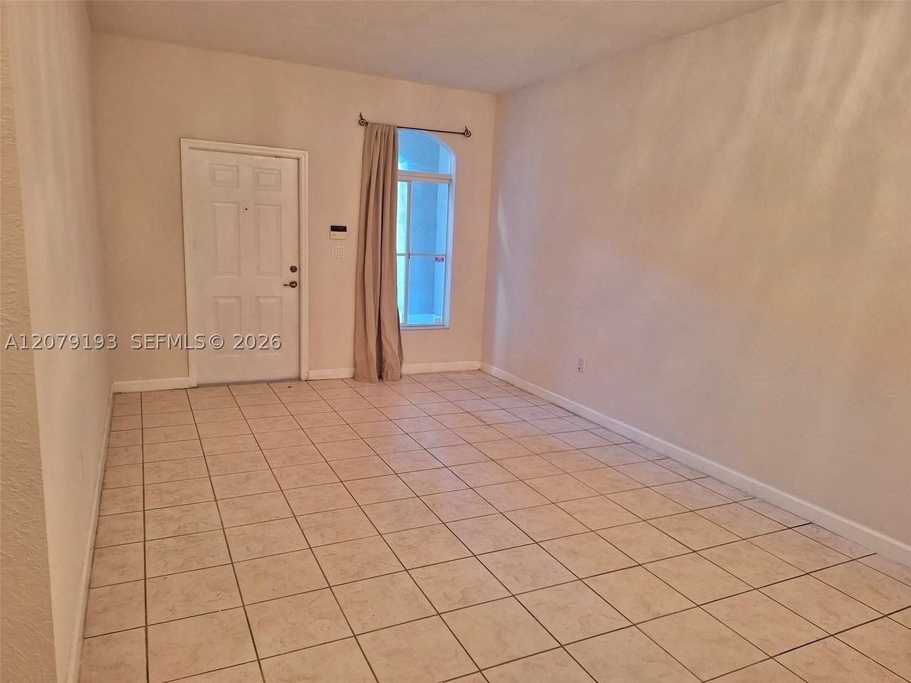 5770 Nw 113th Pl #0 - Photo 2 of 17