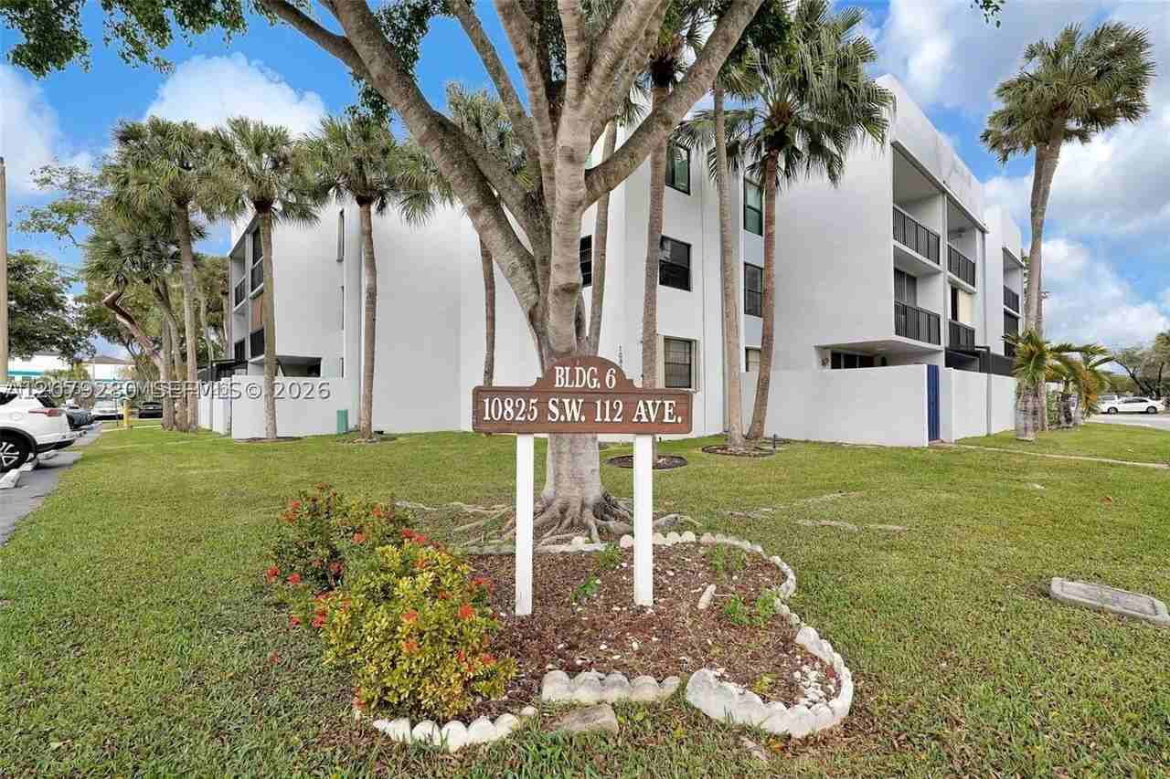 10825 Sw 112th Ave #6-215 - Photo 3 of 15