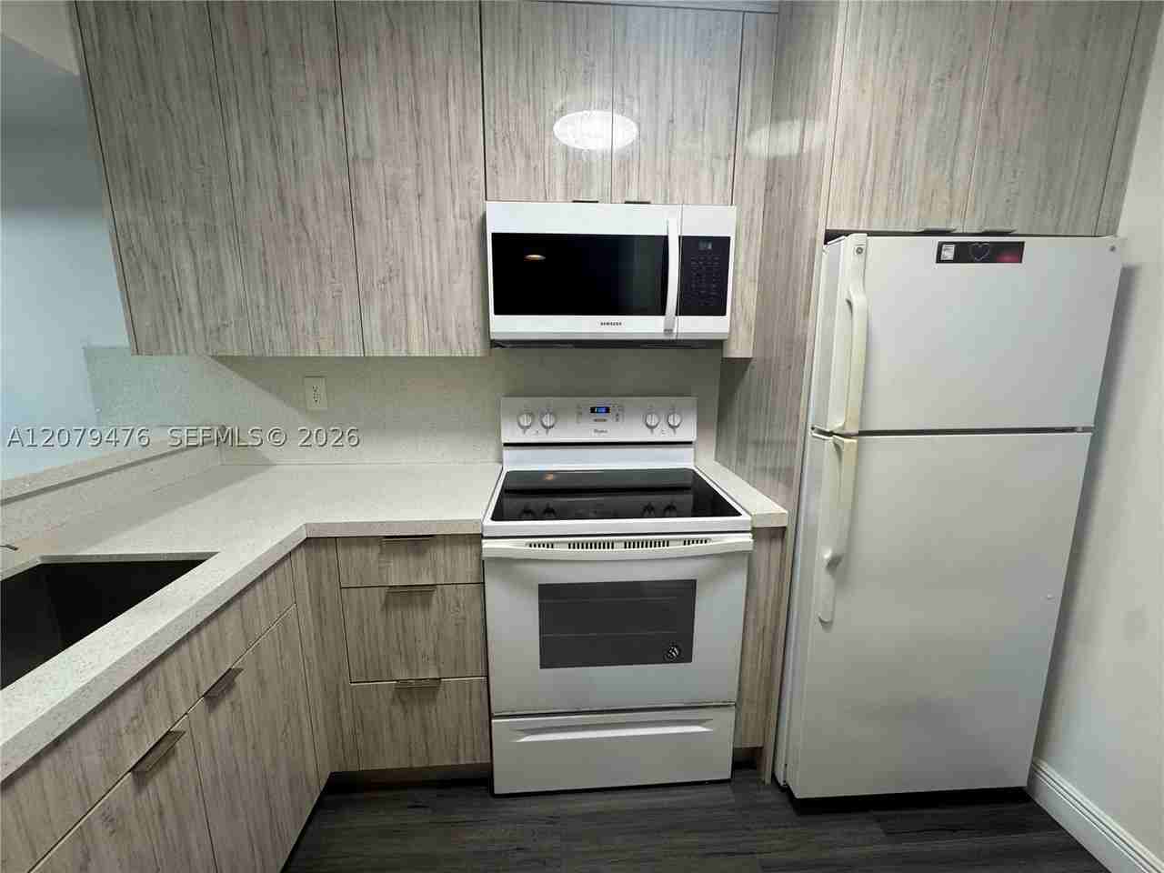 8002 Sw 149th Ave #B408 - Photo 6 of 21
