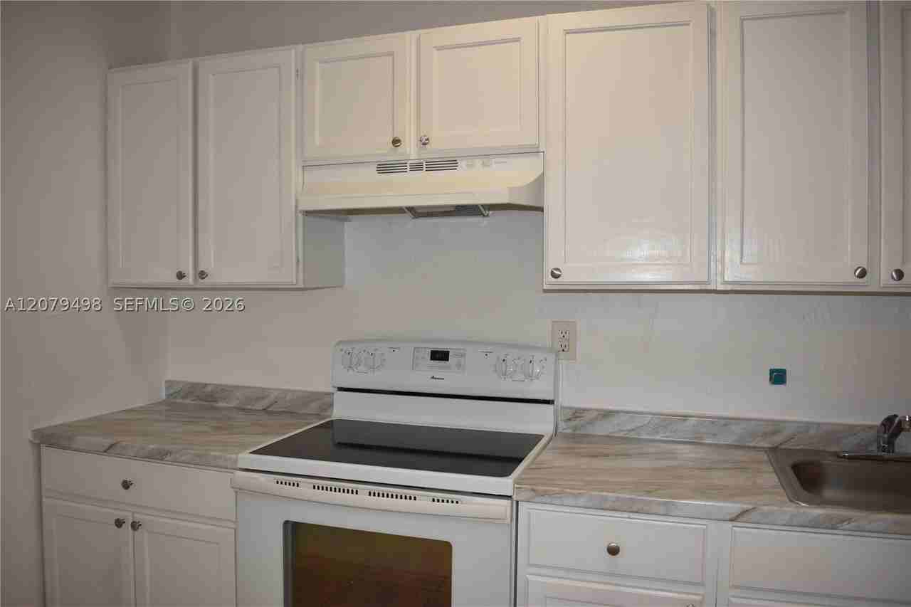 2300 Superior St #1 - Photo 3 of 22