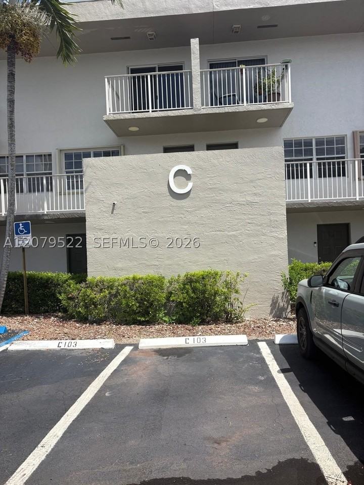 7510 Sw 152nd Ave #C204