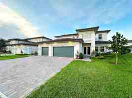 featured image of 12273 Sw 44th St