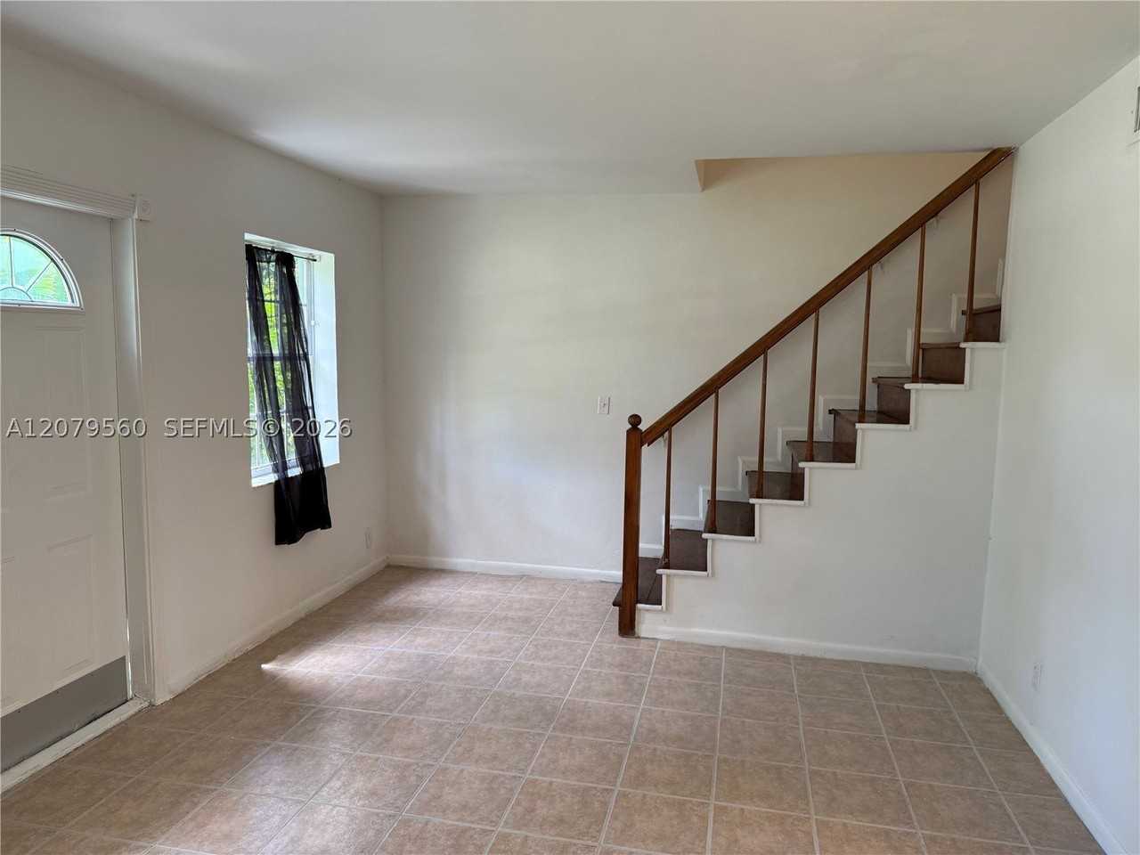 1367 Nw 66th Ave #1367 - Photo 2 of 17