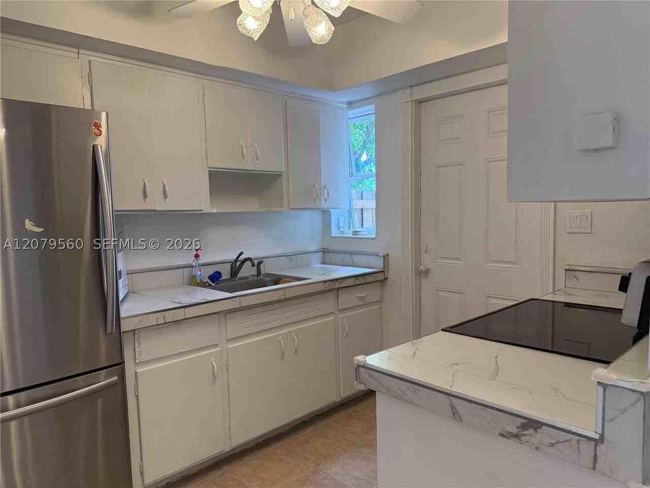 1367 Nw 66th Ave #1367 - Photo 7 of 17