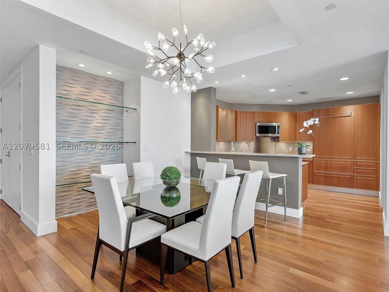 2627 S Bayshore Dr #2106 - Photo 3 of 27