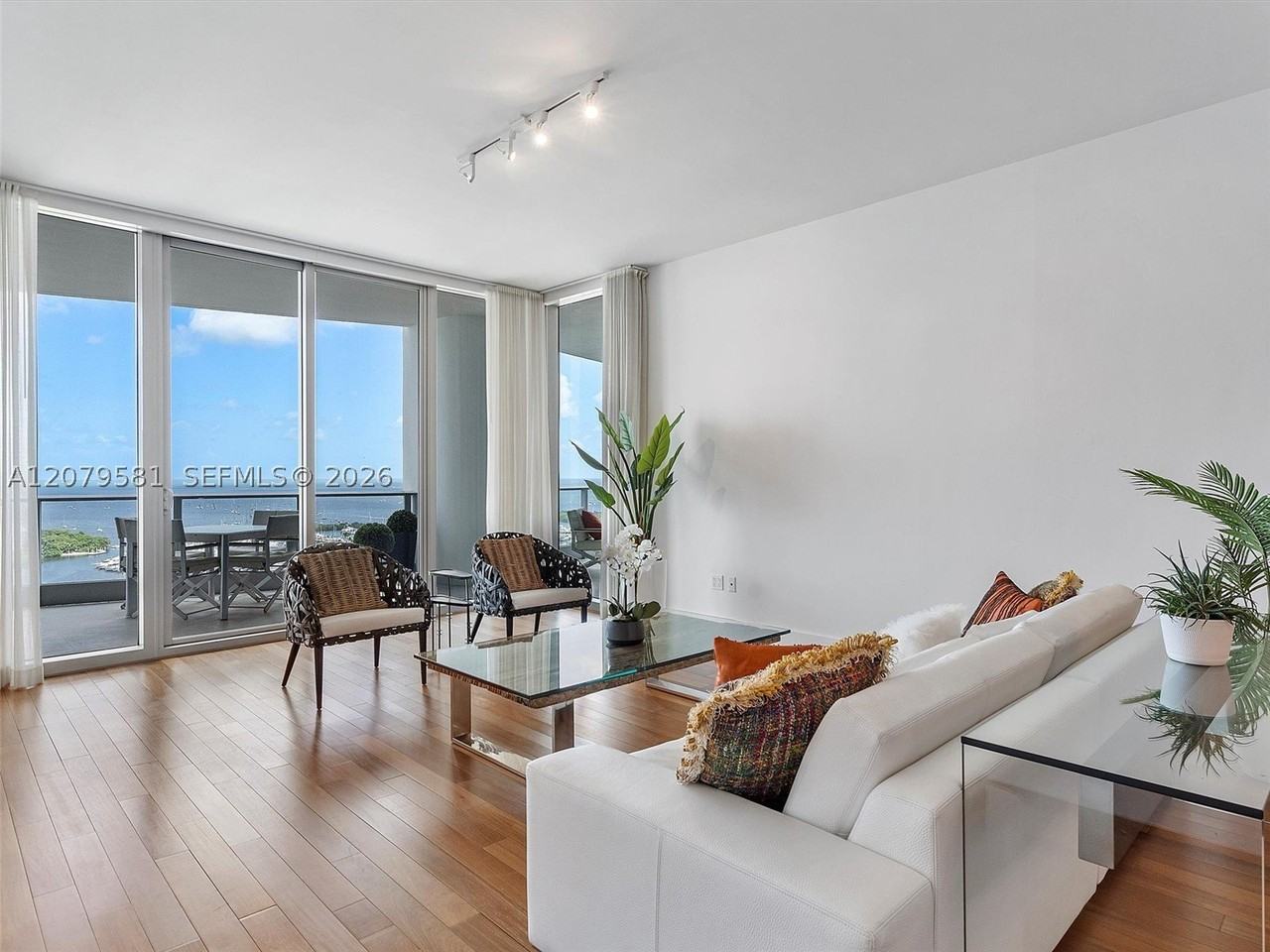 2627 S Bayshore Dr #2106 - Photo 6 of 27