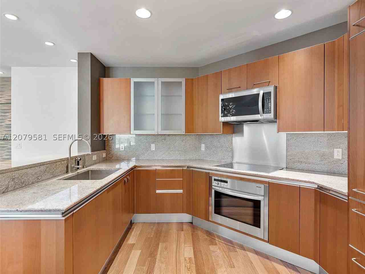 2627 S Bayshore Dr #2106 - Photo 7 of 27