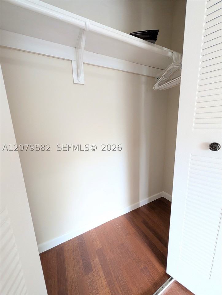58 Sw 14th Ter - Photo 5 of 25