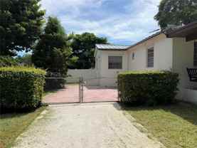 2725 Sw 82nd Ave #A - Photo 1 of 1