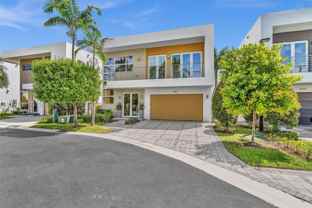 9870 Nw 74th Ter - Photo 1 of 1
