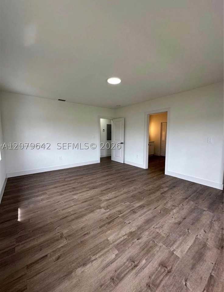 14430 Fillmore St - Photo 5 of 12