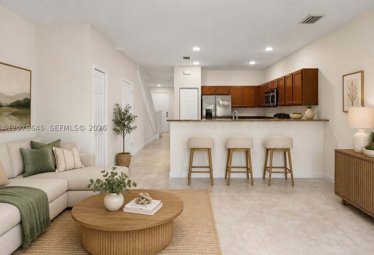 15075 Sw 113th Ter - Photo 2 of 17