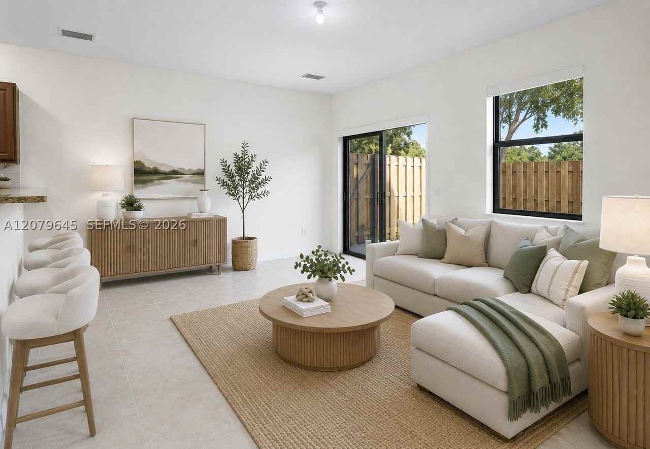 15075 Sw 113th Ter - Photo 4 of 17