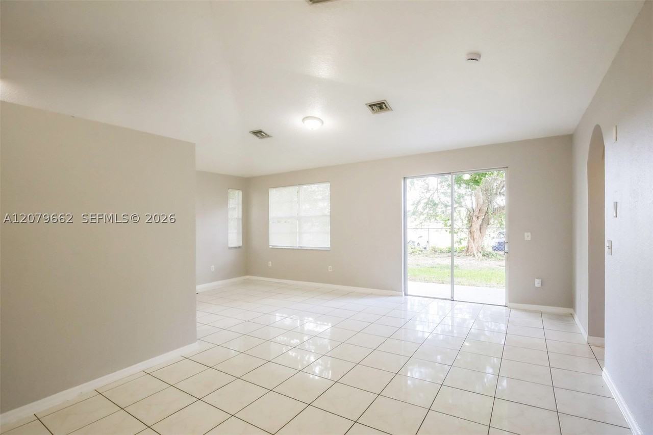 18800 Sw 352nd St - Photo 3 of 18