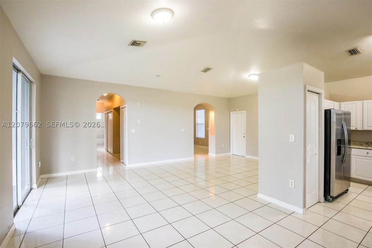 18800 Sw 352nd St - Photo 5 of 18
