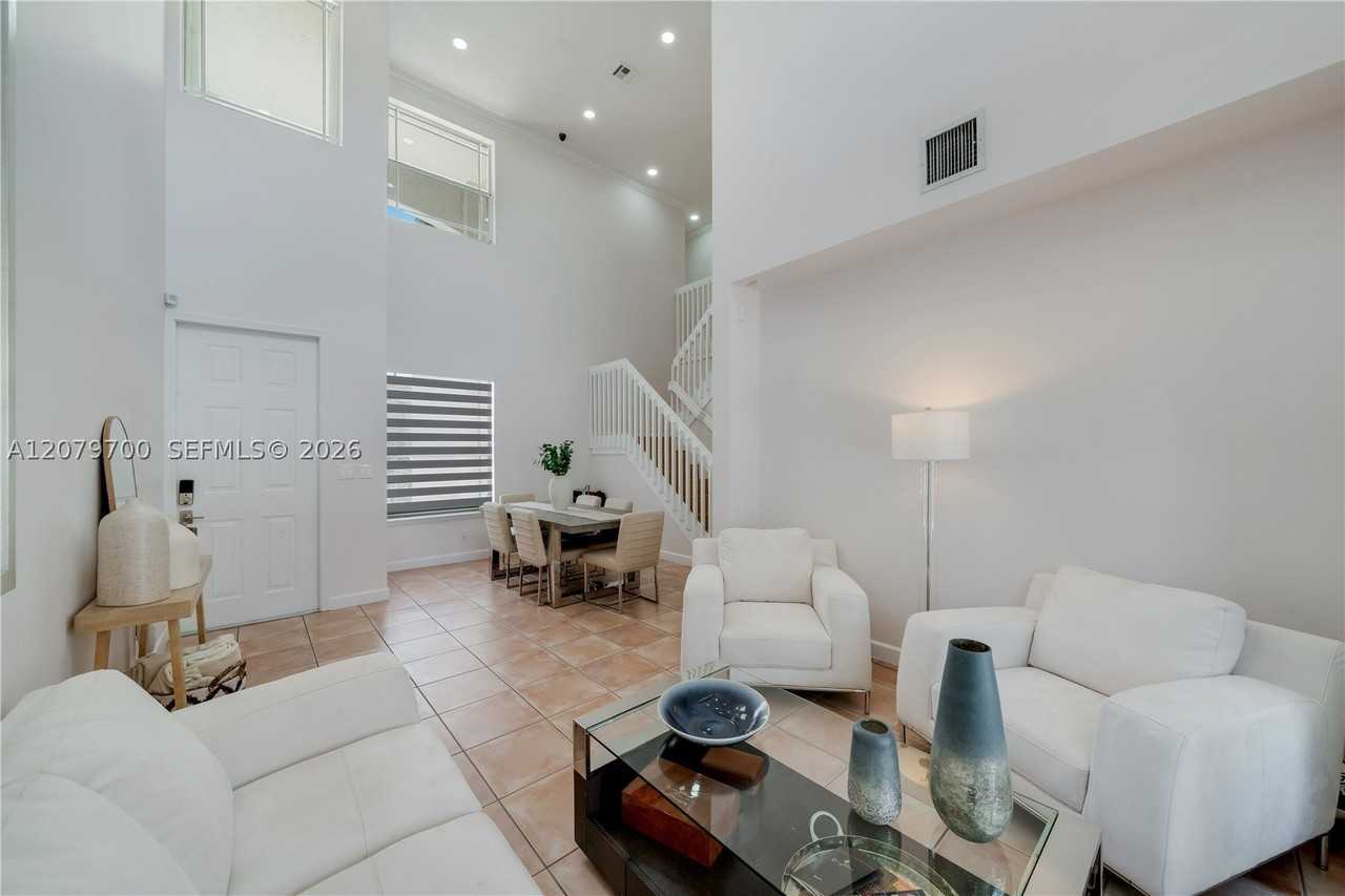 15338 Sw 141st Ct - Photo 5 of 32