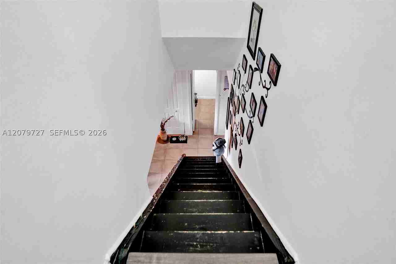 7064 Sw 114th Pl #G - Photo 3 of 47