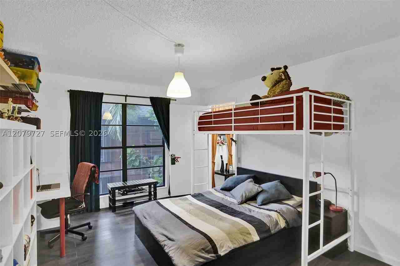 7064 Sw 114th Pl #G - Photo 7 of 47