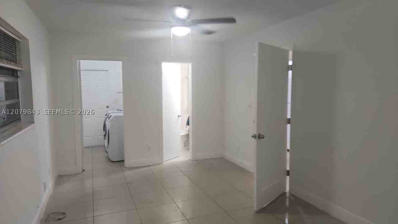 2736 Nw 15th Ct #2 - Photo 4 of 16