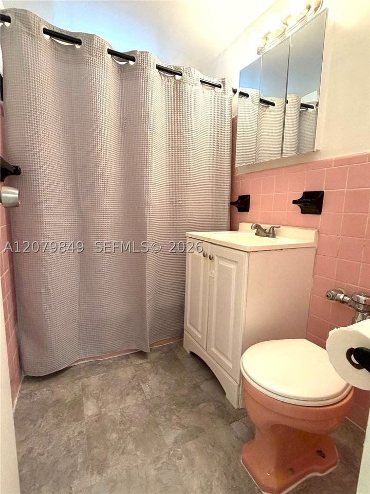 7720 Harding Ave #2 - Photo 6 of 13