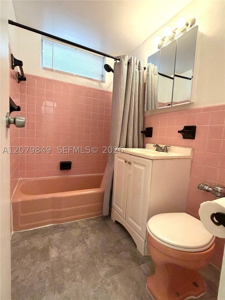 7720 Harding Ave #2 - Photo 7 of 13
