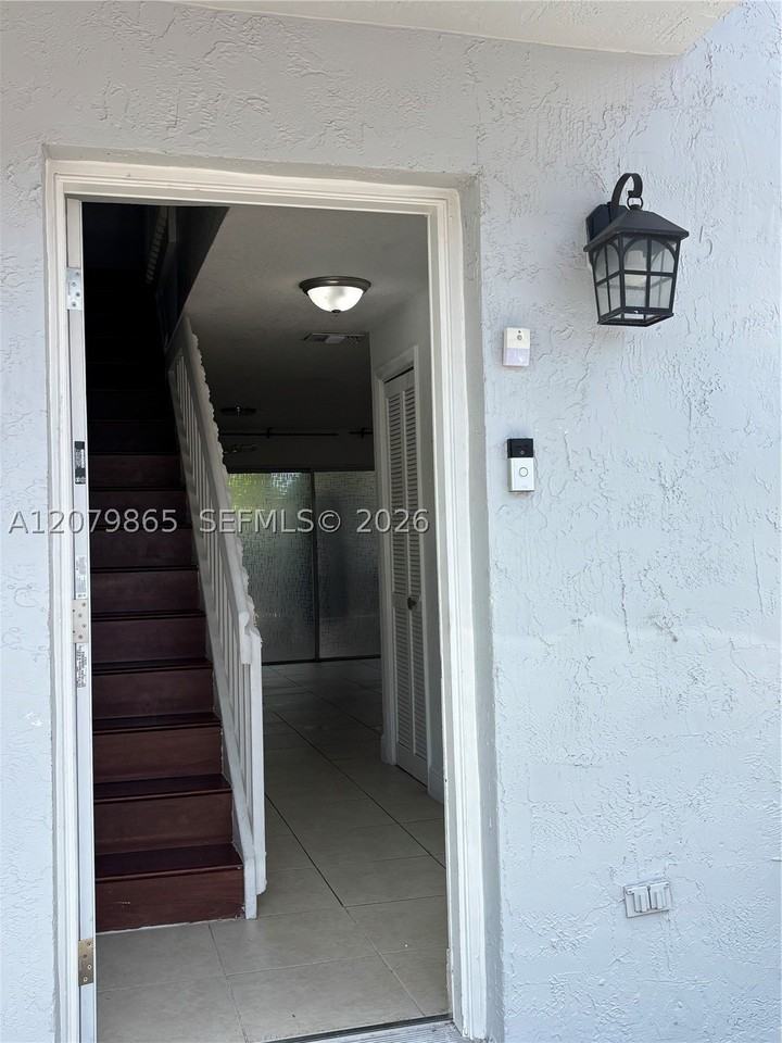 8172 Nw 10th St #5 - Photo 3 of 46