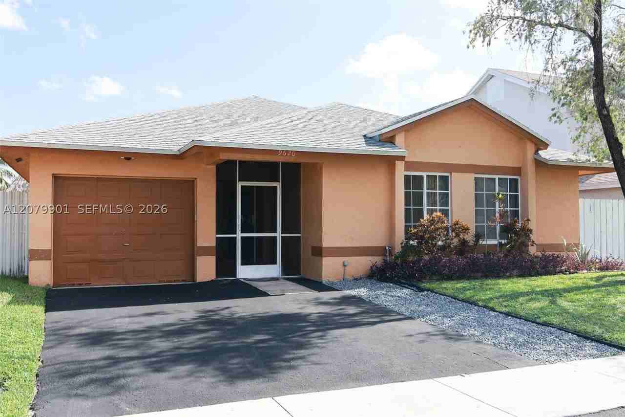 9620 Sw 9th Ct - Photo 2 of 24