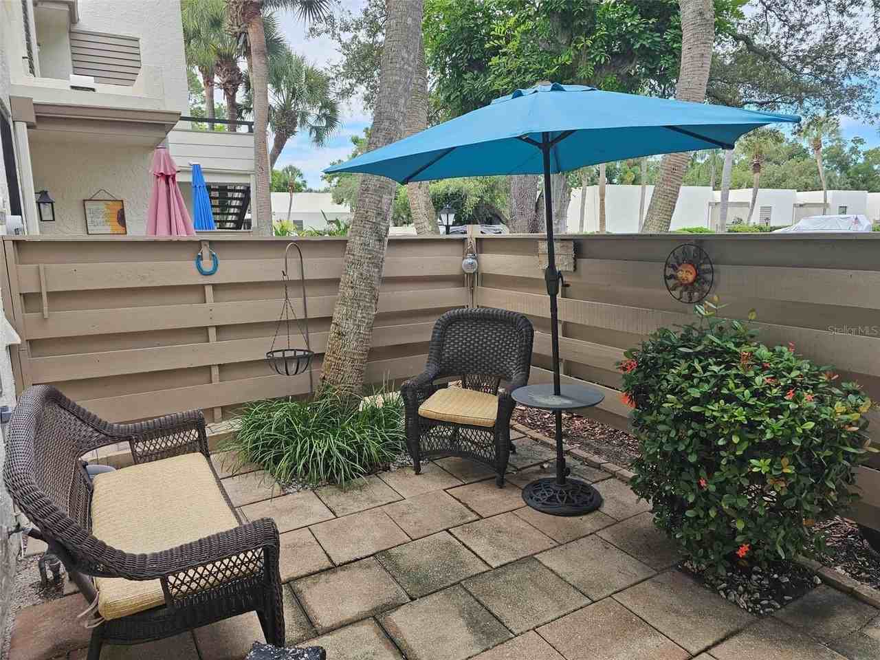 108 Pinehurst Dr - Photo 3 of 41