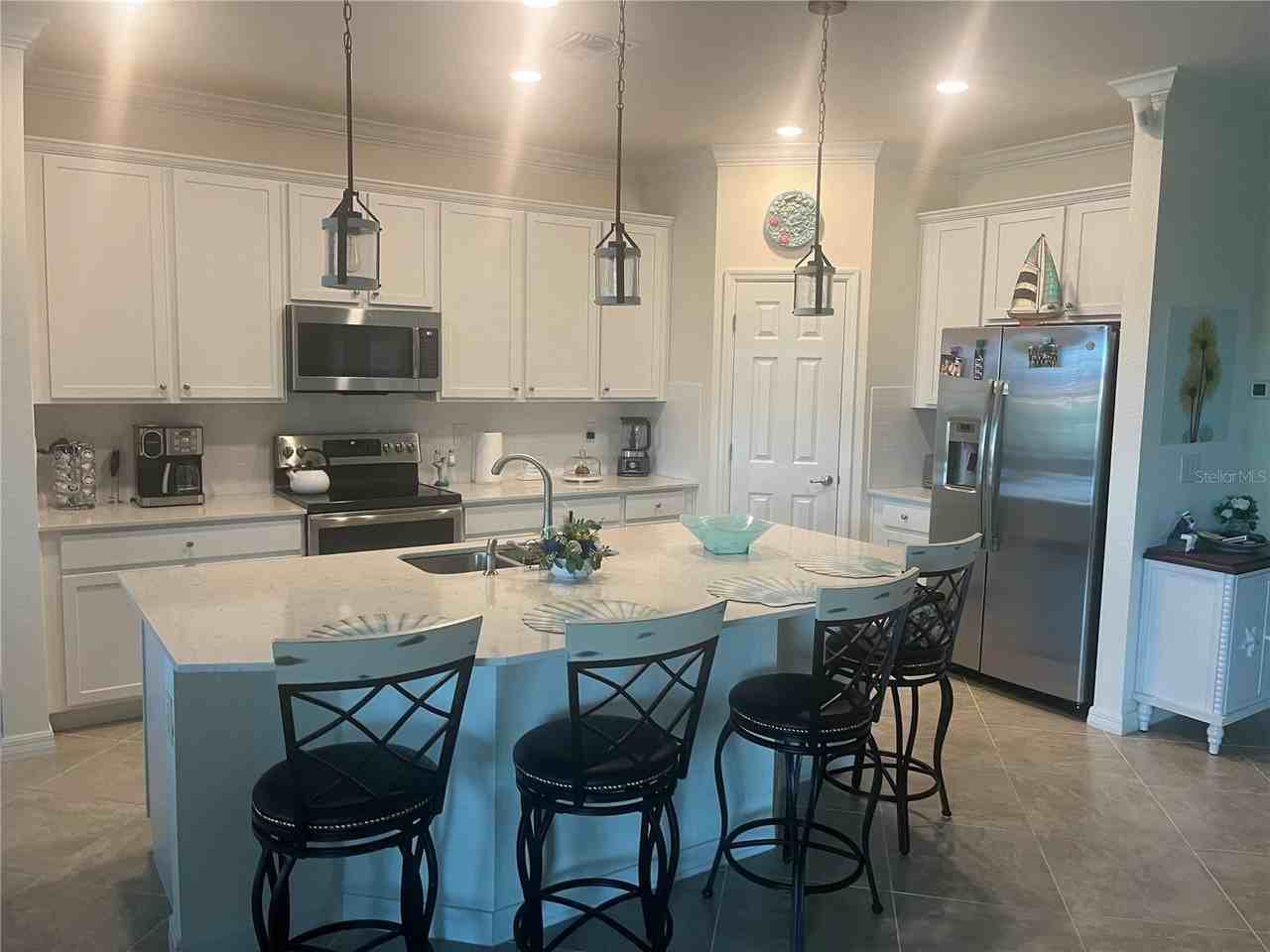 10054 Crooked Creek Dr #202 - Photo 3 of 26