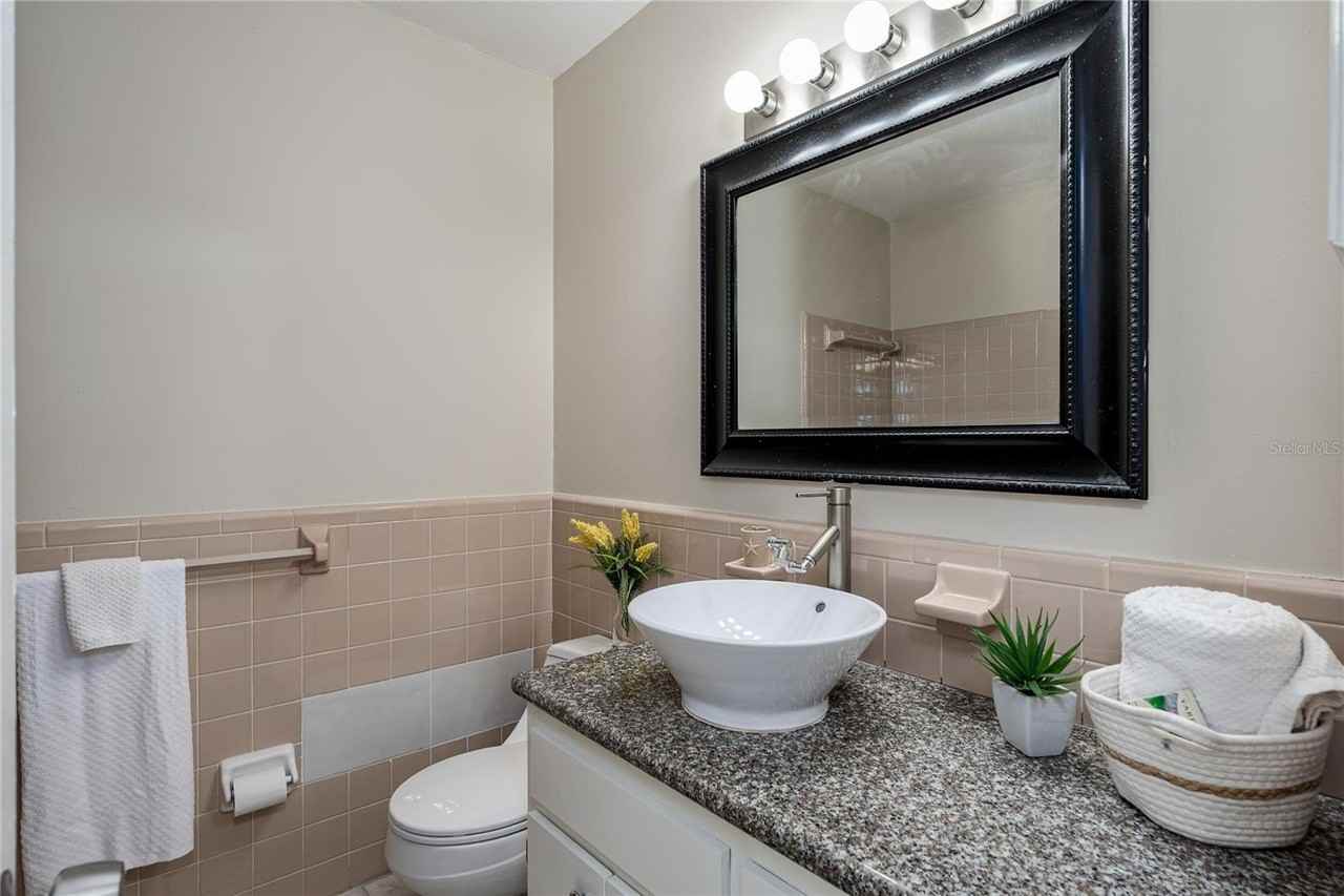 4115 37th St W - Photo 4 of 28