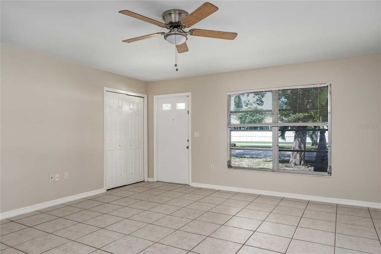 4115 37th St W - Photo 7 of 28