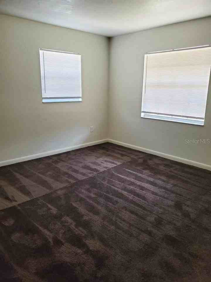 3233 Se 22nd Pl - Photo 2 of 16