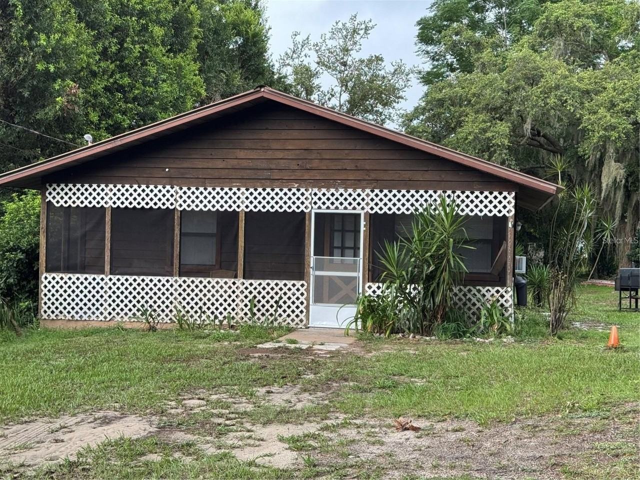 224 Chesney Blvd - Photo 2 of 13