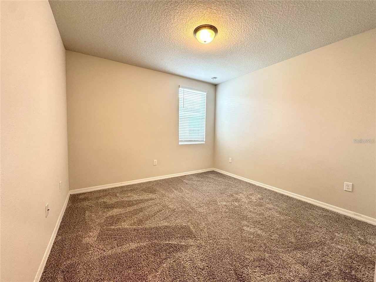 3024 Cassidy Ln - Photo 5 of 20