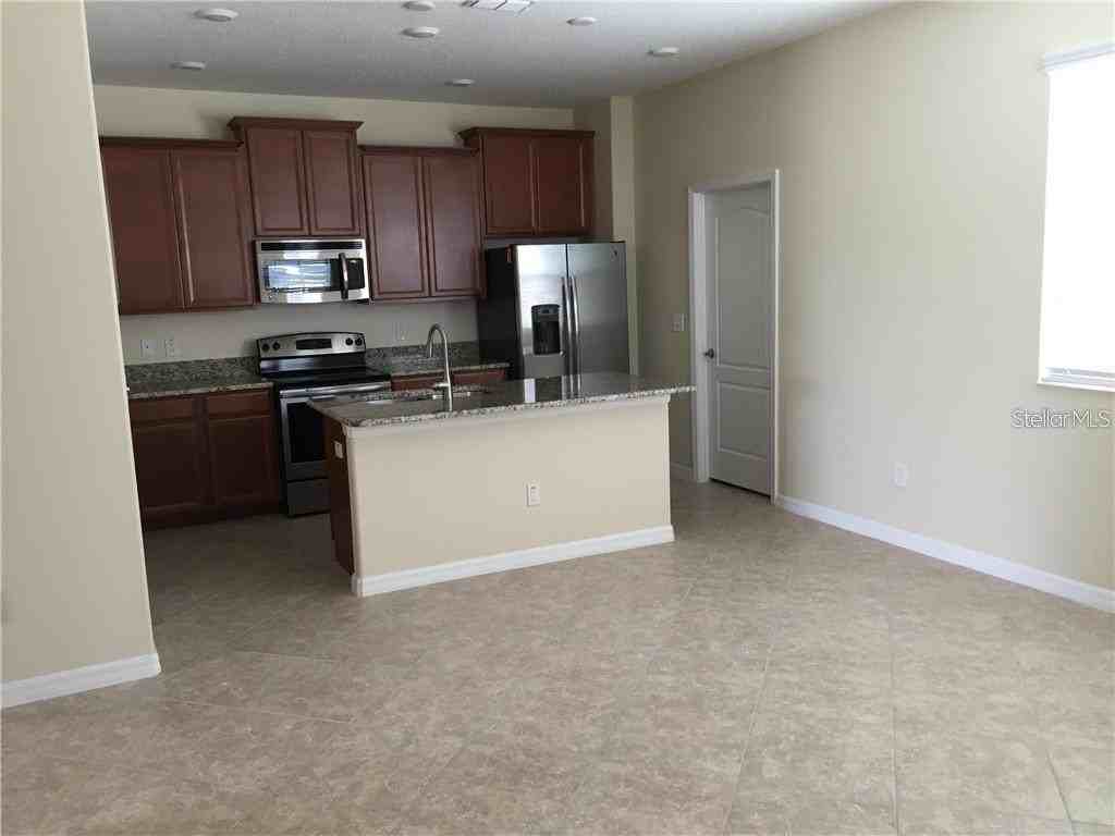 13048 Garridan Ave - Photo 5 of 25