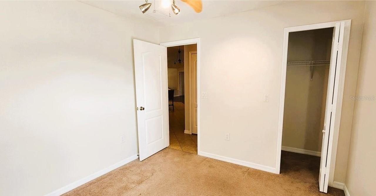 1134 Ivey Lake Dr - Photo 5 of 26