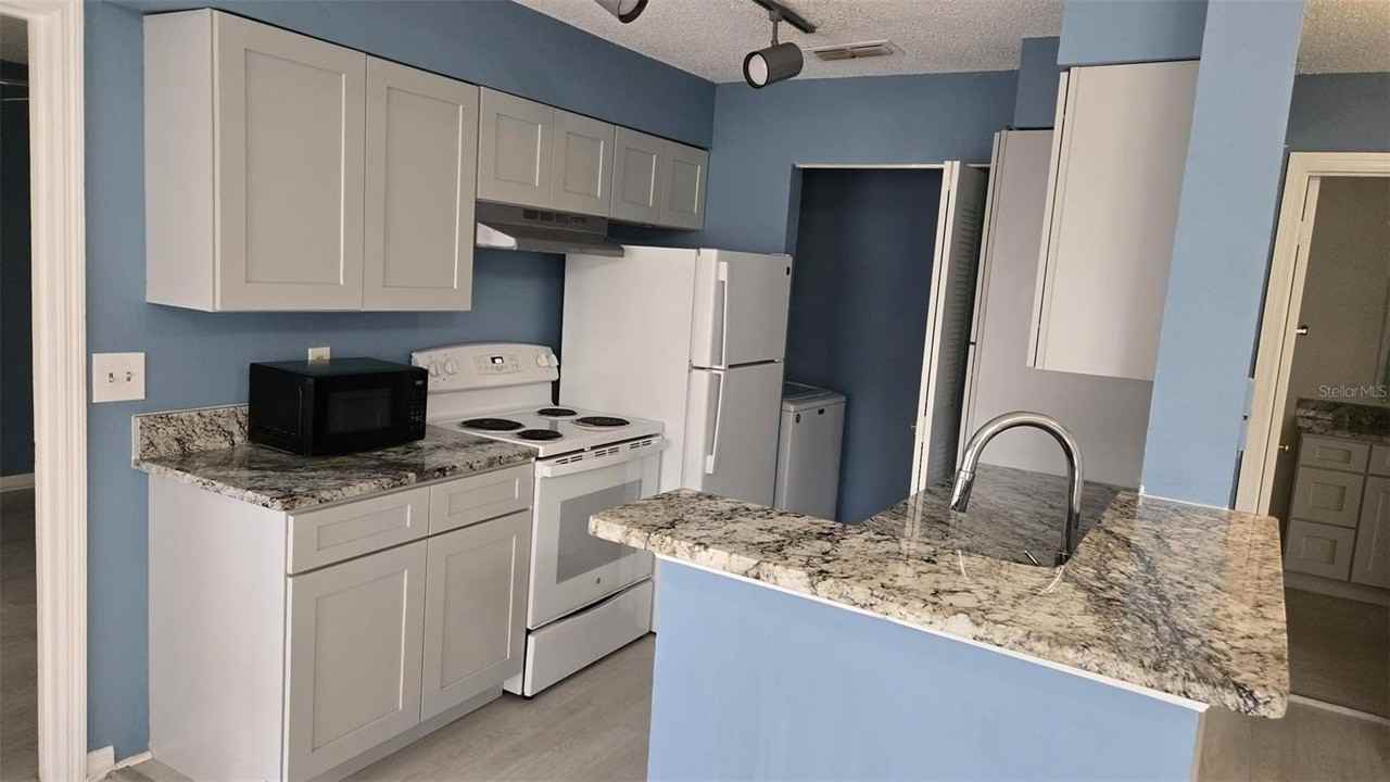 1055 S Hiawassee Rd #2027 - Photo 6 of 17