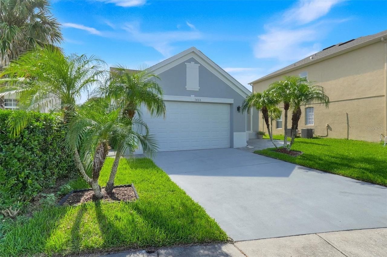 1420 Sun Meadow Dr - Photo 4 of 32