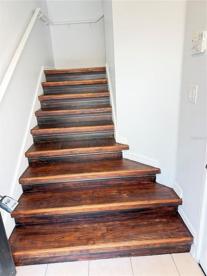 3913 PEMBERLY - Photo 4 of 23