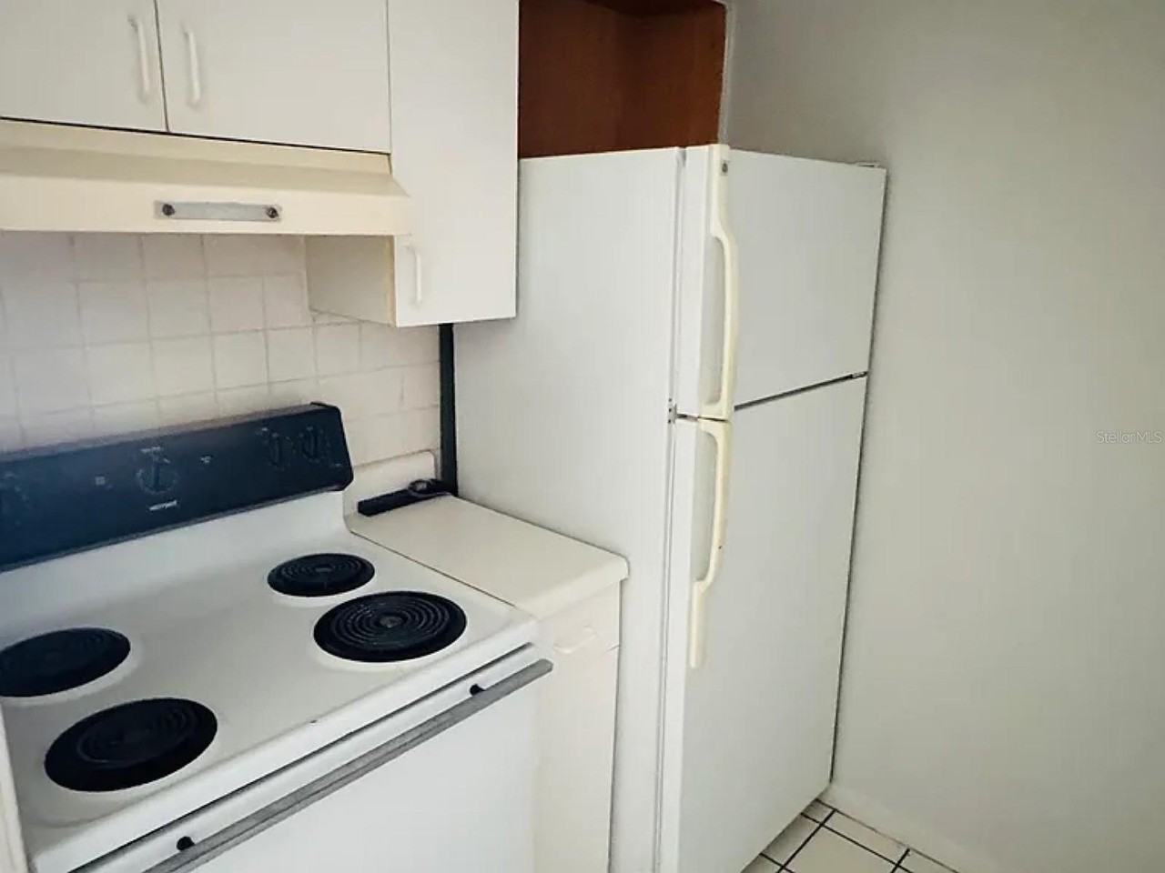 2353 Shelley St #11 - Photo 6 of 13
