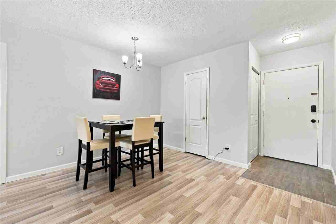 4606 W Gray St #301 - Photo 3 of 25