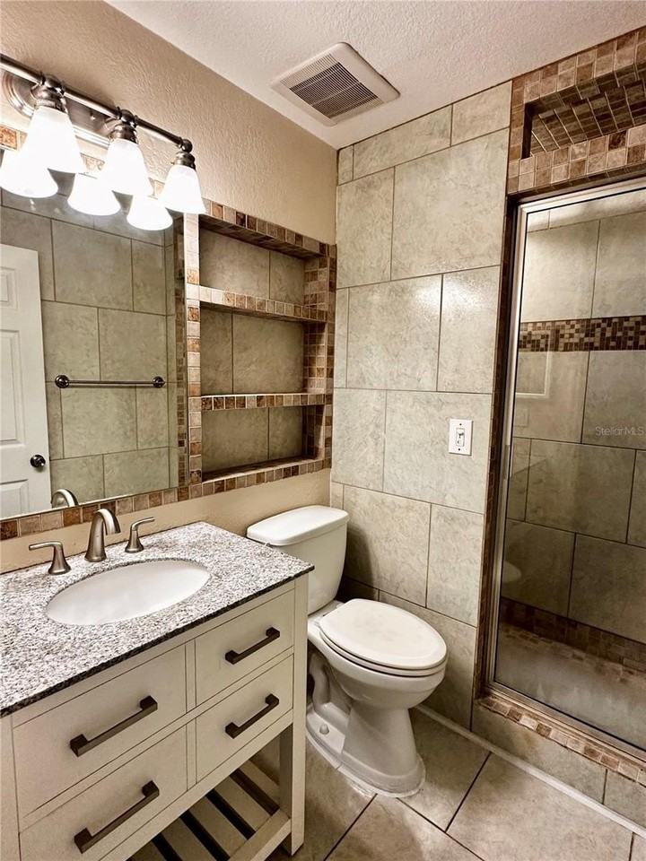 8225 Pin Oak Ave - Photo 6 of 34