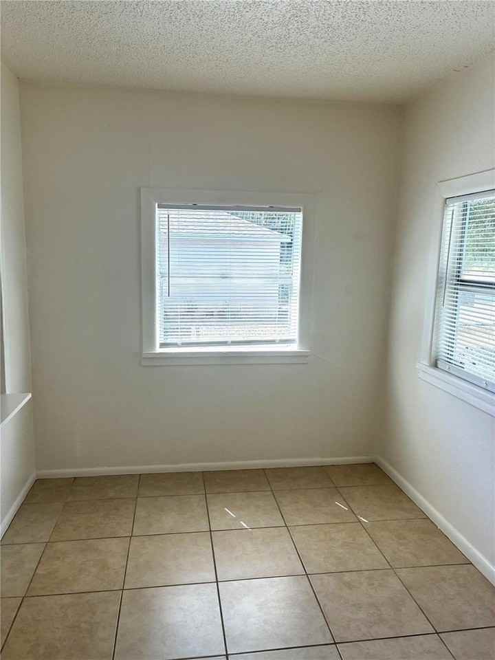 3605 E 28th Ave - Photo 2 of 13