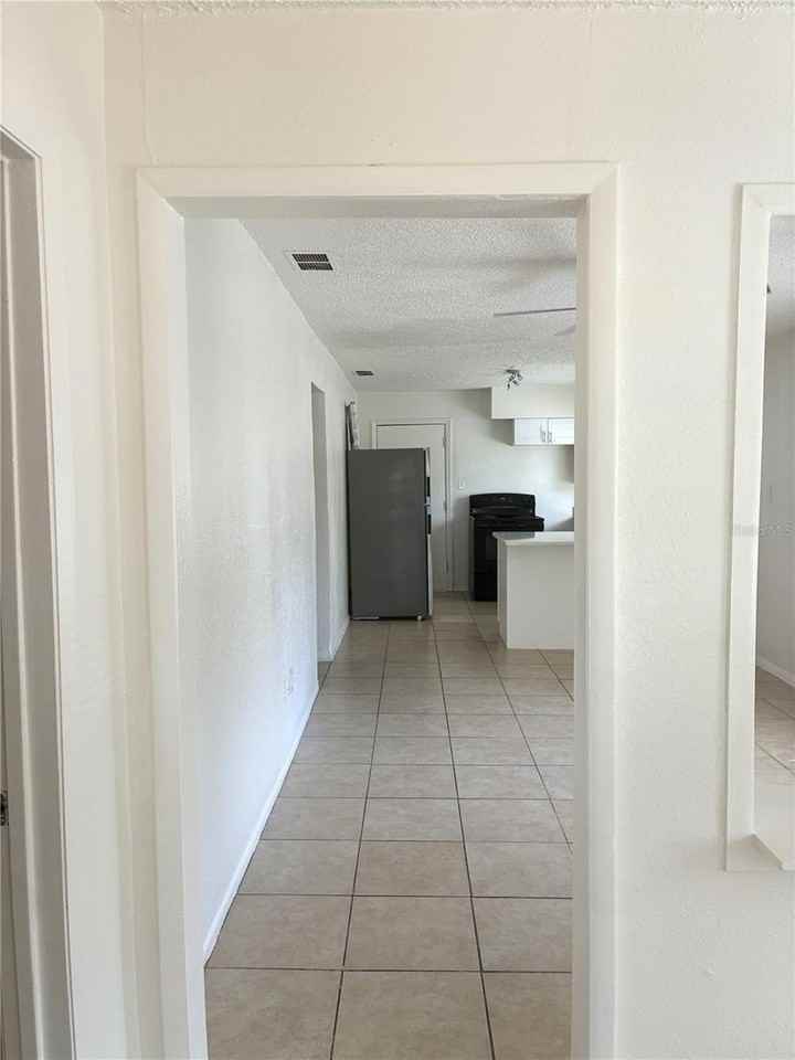 3605 E 28th Ave - Photo 7 of 10