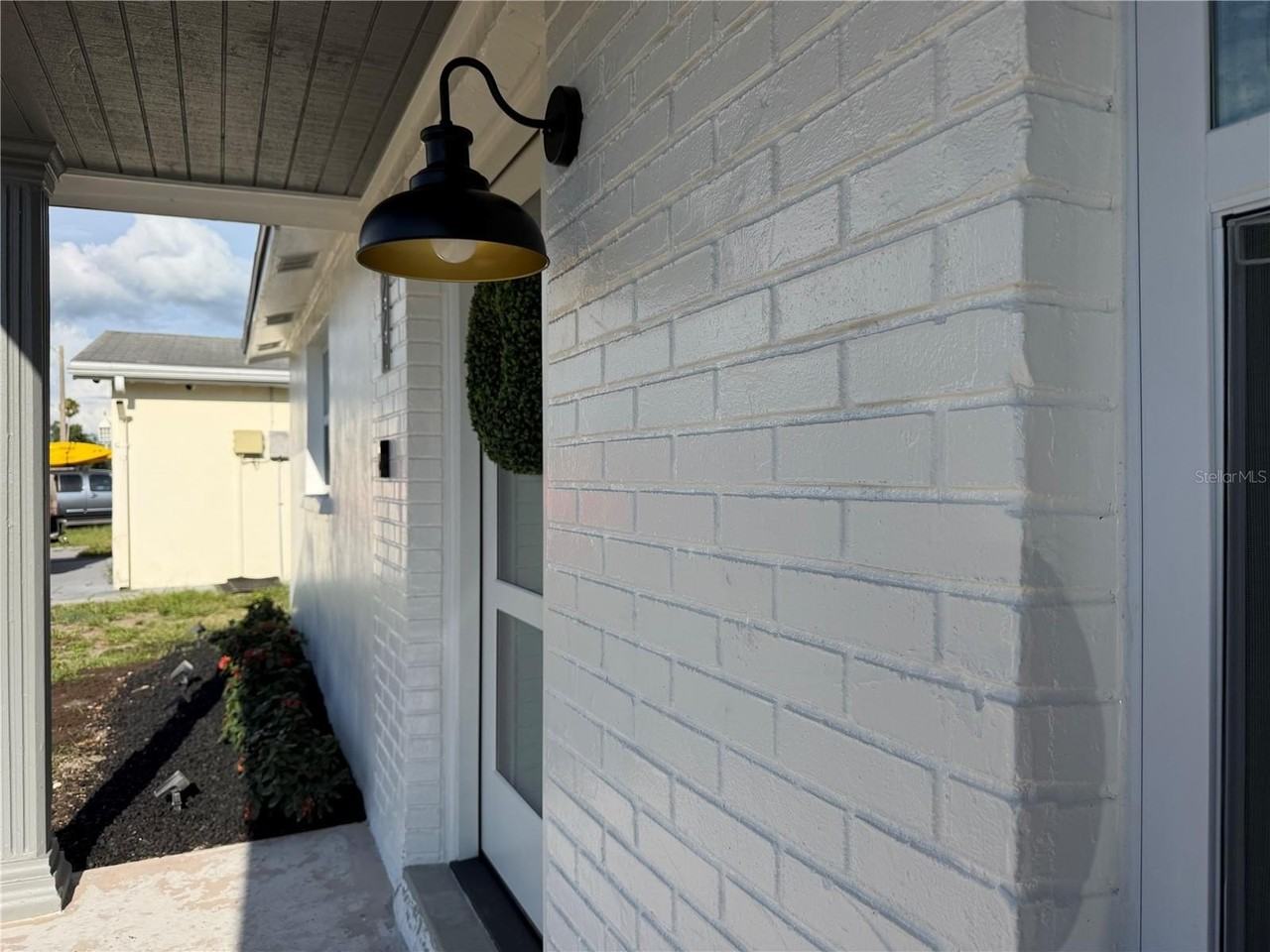 7220 Fox Hollow Dr - Photo 2 of 10