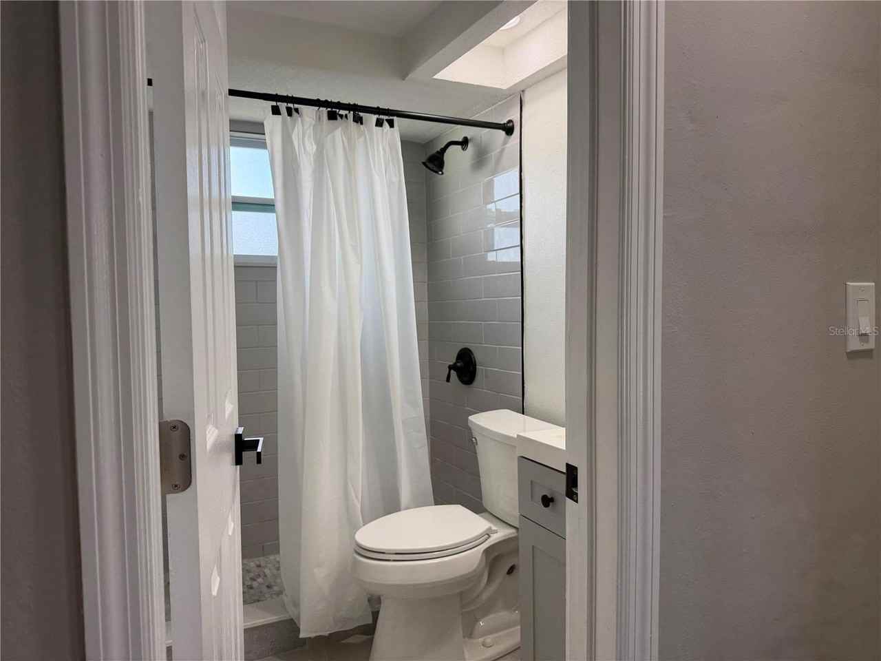 7220 Fox Hollow Dr - Photo 3 of 10