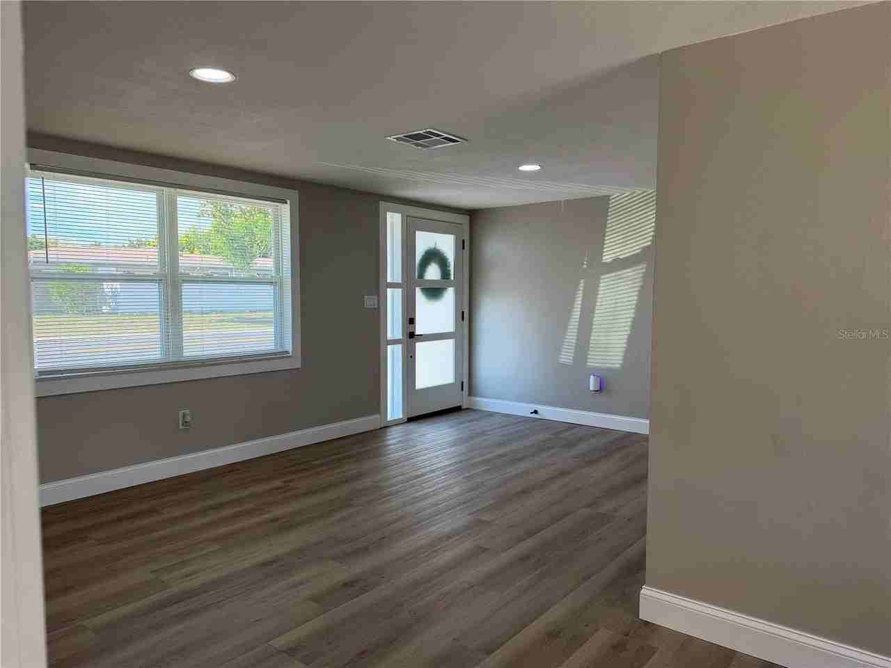 7220 Fox Hollow Dr - Photo 5 of 10