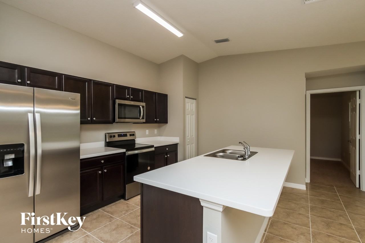 1018 Mohawk Ave Nw - Photo 6 of 15